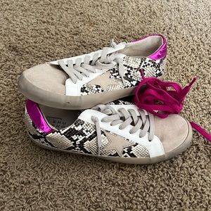 Like new. Shu Shop 7 1/2 ladies